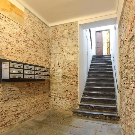 1 Bedroom In جنوة