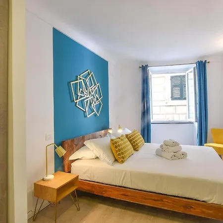 Gorgeous In Apartment Genoa
